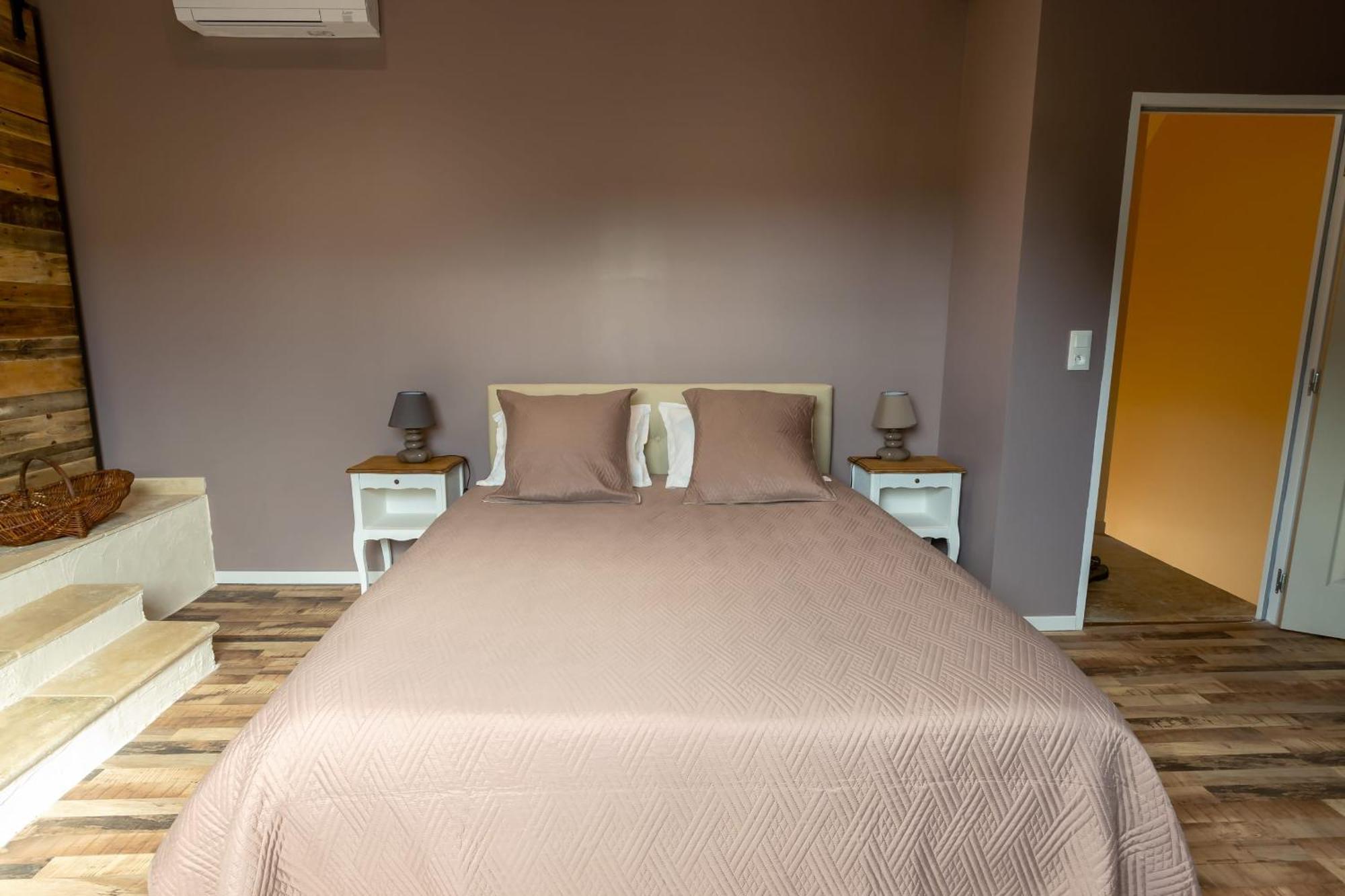 Preveranges Domaine Des Grands Chenes B&B 외부 사진