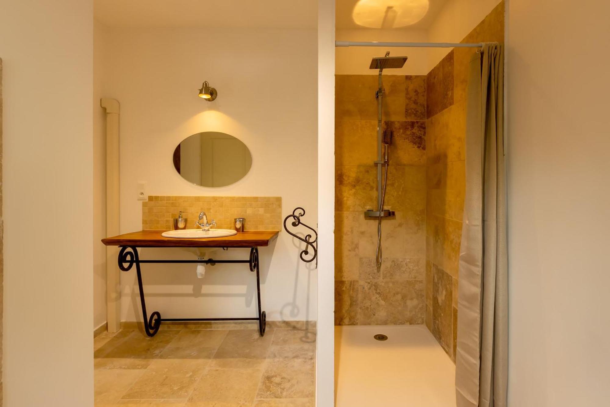 Preveranges Domaine Des Grands Chenes B&B 외부 사진
